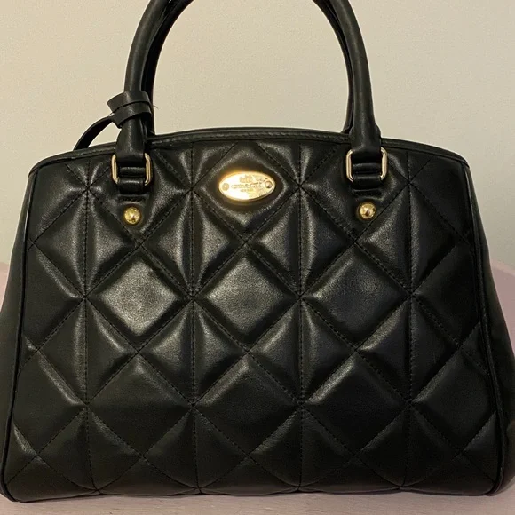 Coach Leather Black Handbag in nice condition, no damage - Picture 1 of 10